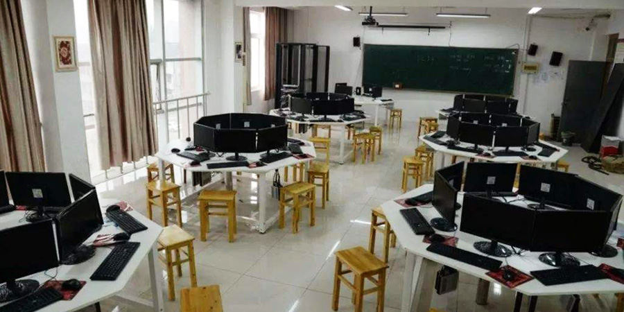 上海財經大學多媒體教室